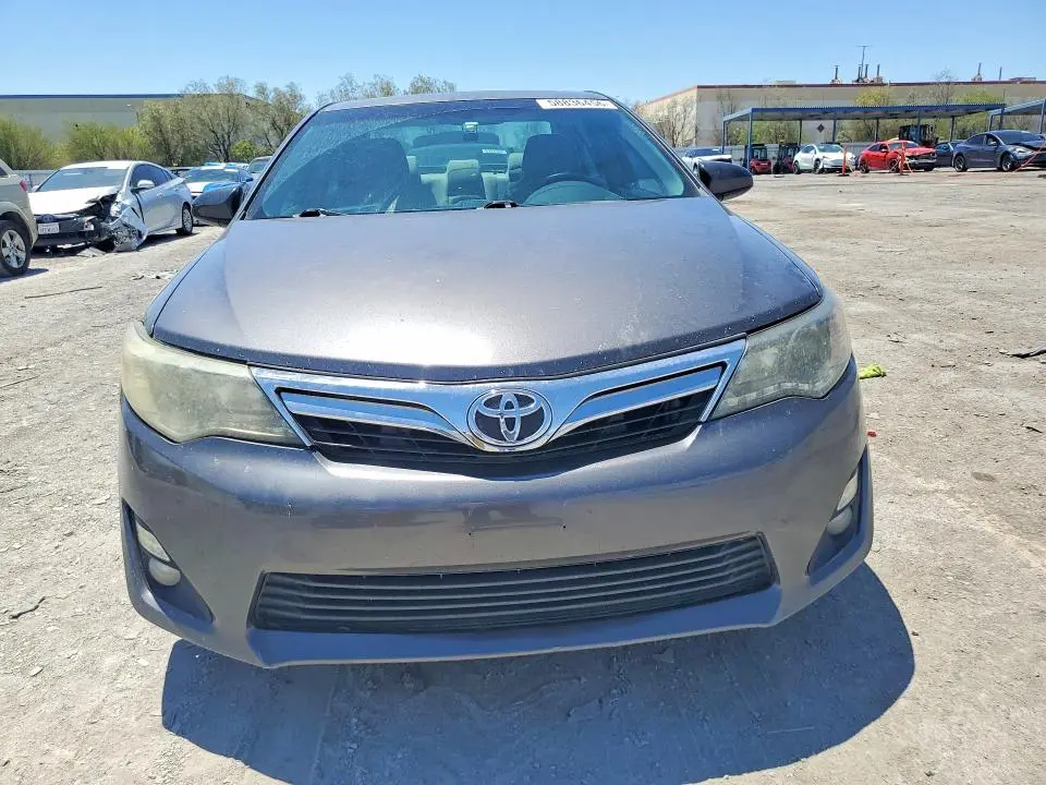 2012 TOYOTA CAMRY XLE  
