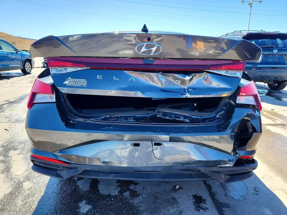 2022 HYUNDAI ELANTRA SEL  
