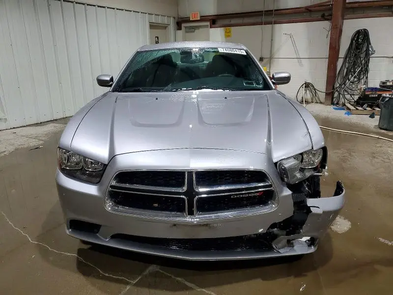 2014 DODGE CHARGER SE  