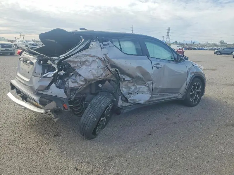 2019 TOYOTA C-HR XLE  