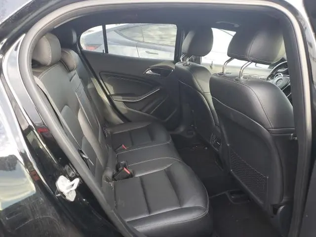 2015 MERCEDES-BENZ GLA 250 4MATIC  