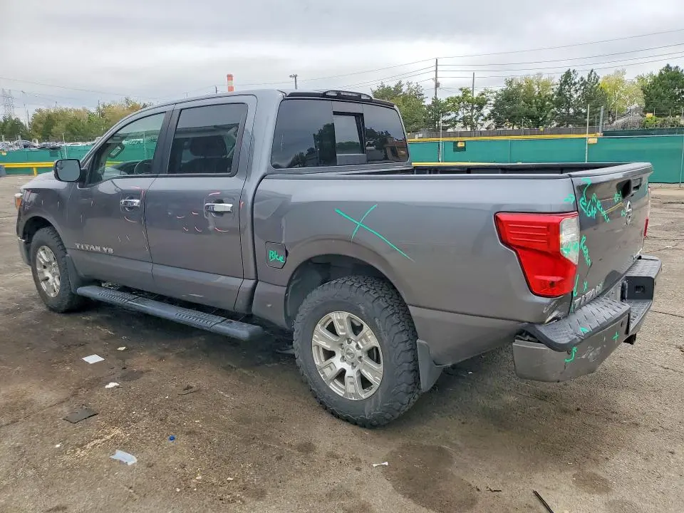 2018 NISSAN TITAN SV  