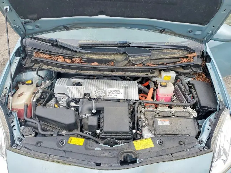 2013 TOYOTA PRIUS TWO  