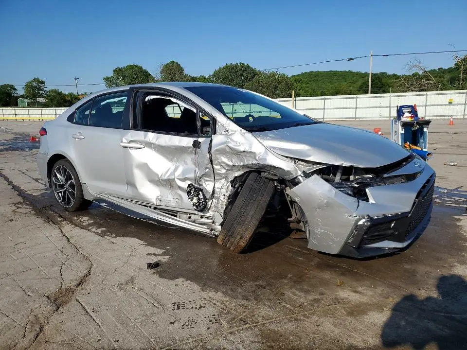 2020 TOYOTA COROLLA SE  