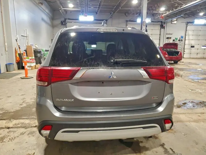 2020 MITSUBISHI OUTLANDER ES  