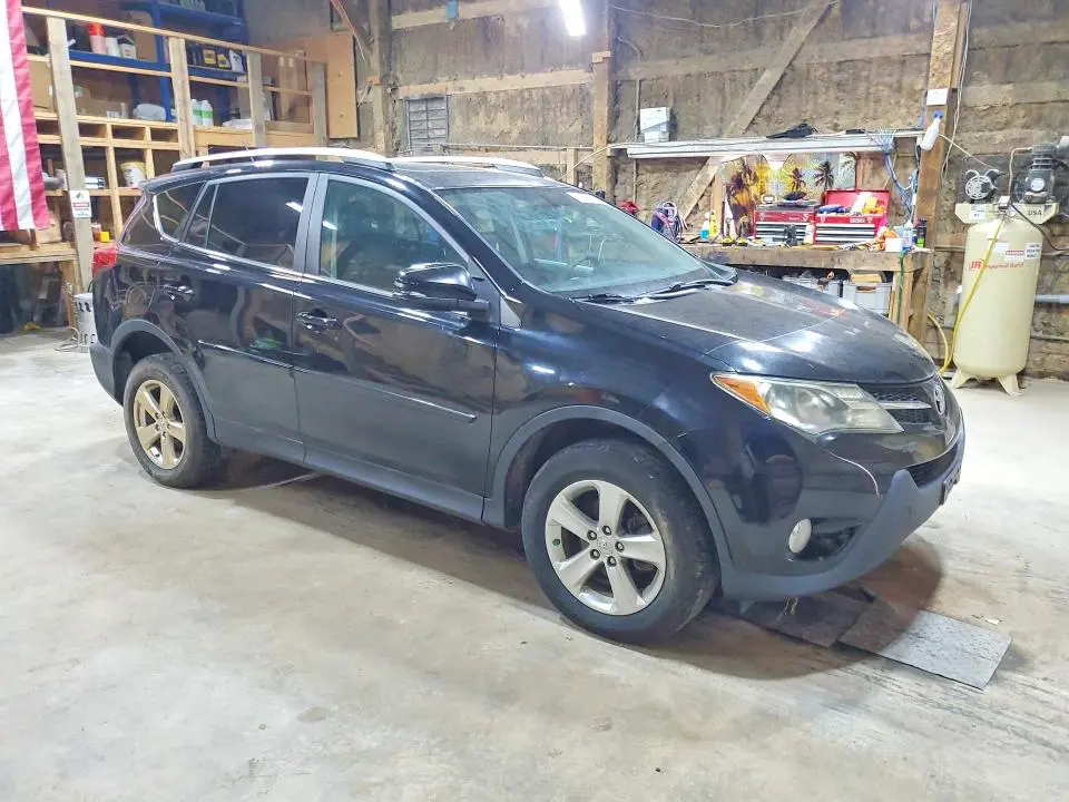 2013 TOYOTA RAV4 XLE  