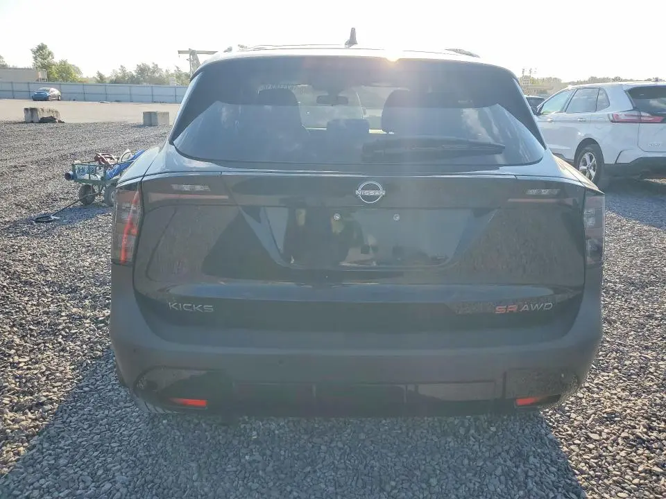 2025 NISSAN KICKS SR  