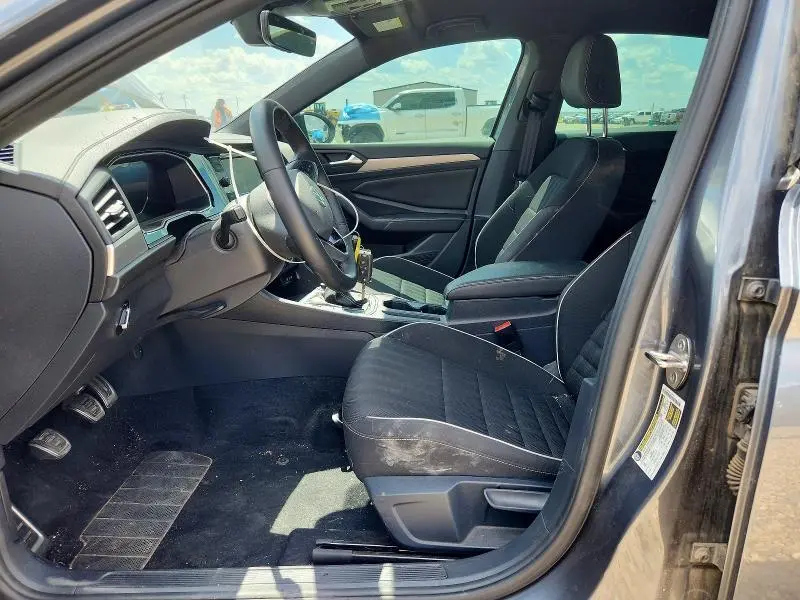 2024 VOLKSWAGEN JETTA SPORT  