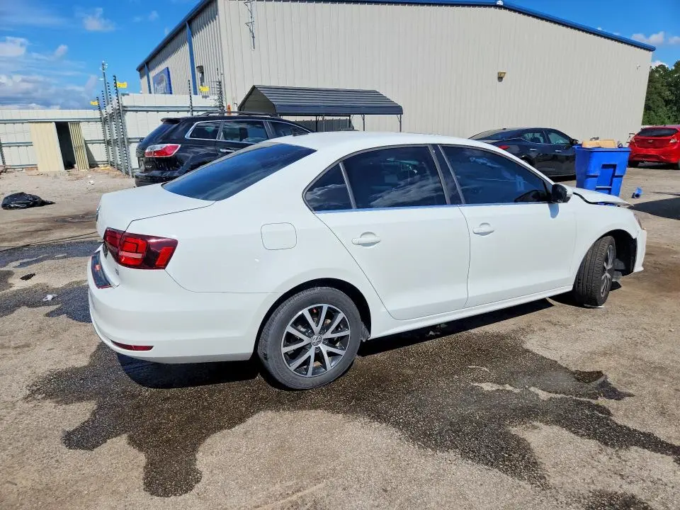 2017 VOLKSWAGEN JETTA SE  