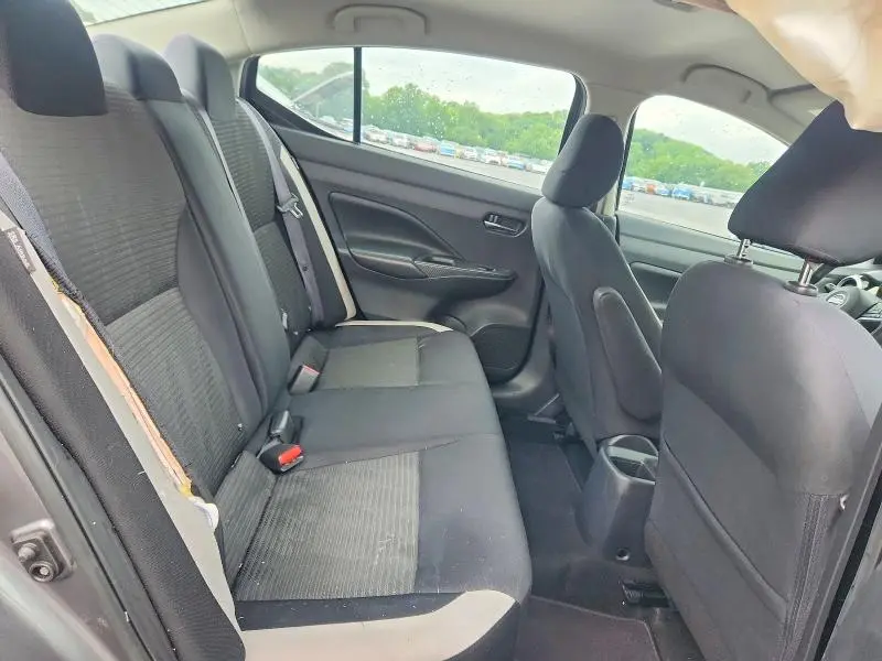 2020 NISSAN VERSA SV  