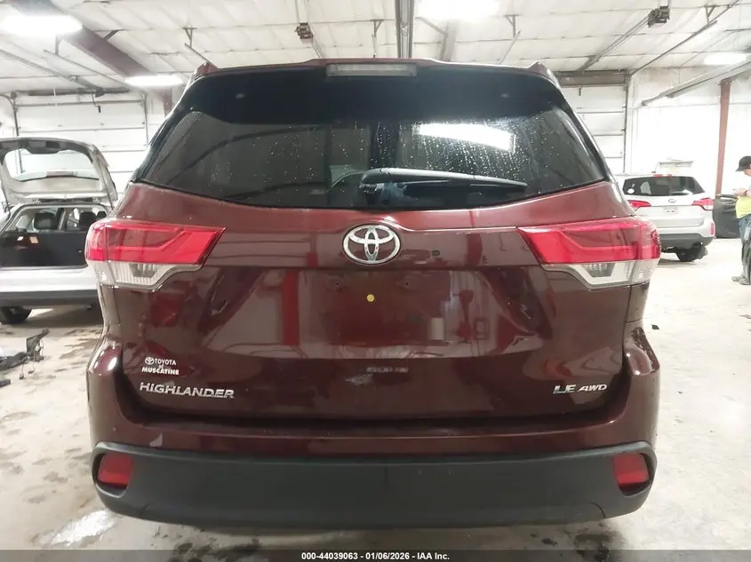 2019 TOYOTA HIGHLANDER LE PLUS