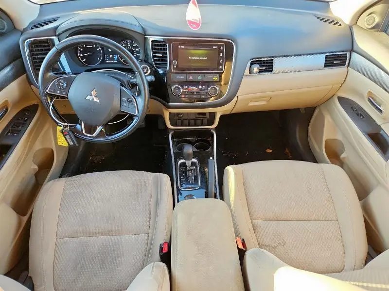 2017 MITSUBISHI OUTLANDER SE