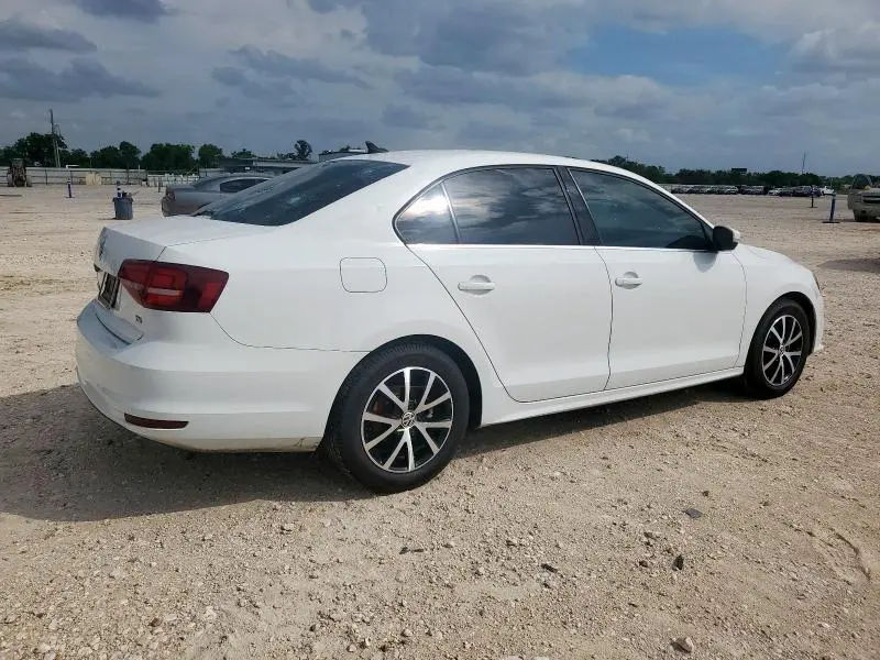 2017 VOLKSWAGEN JETTA SE