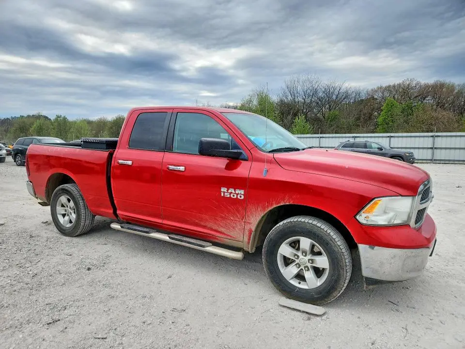 2013 RAM 1500 SLT  