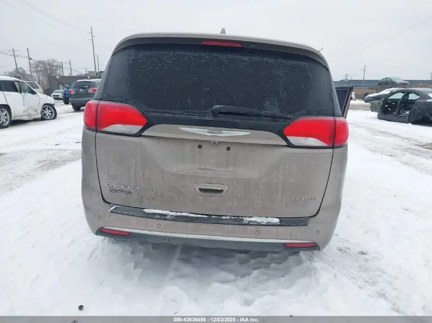 2017 CHRYSLER PACIFICA LIMITED