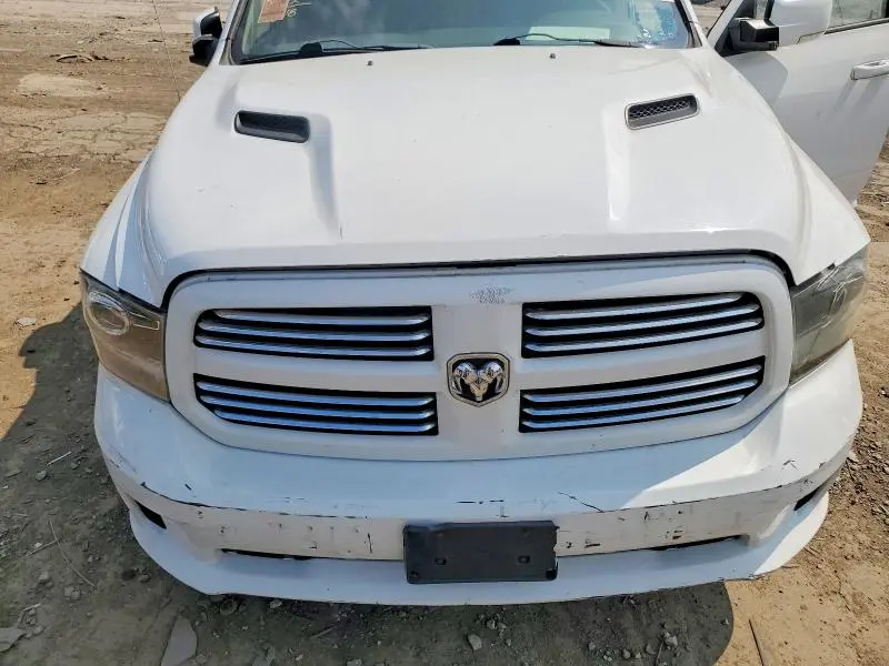 2015 RAM 1500 SPORT  