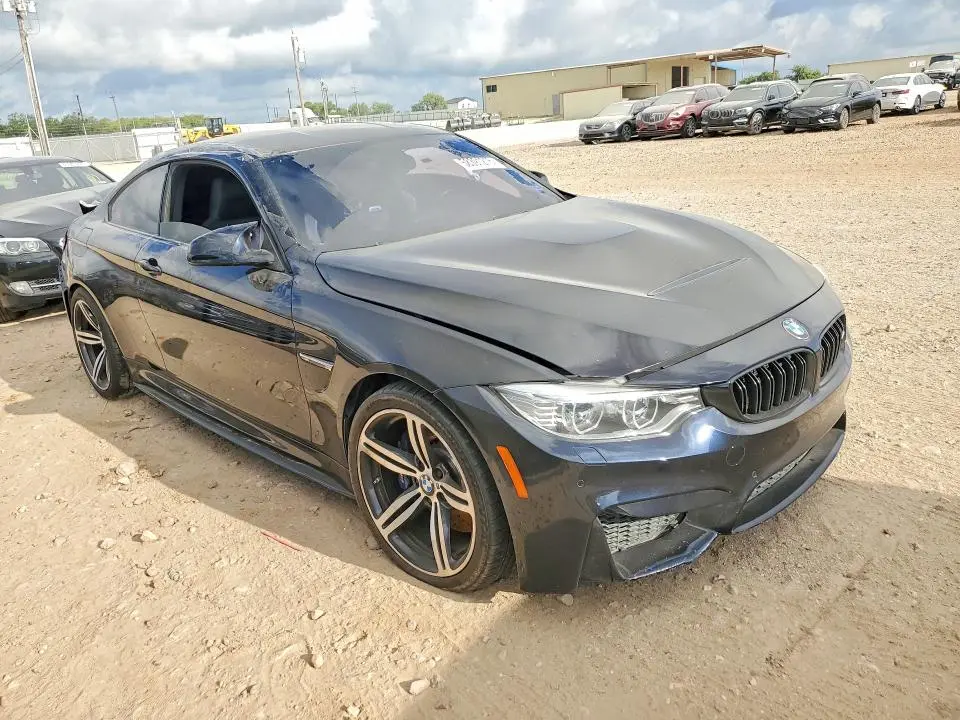 2016 BMW M4   