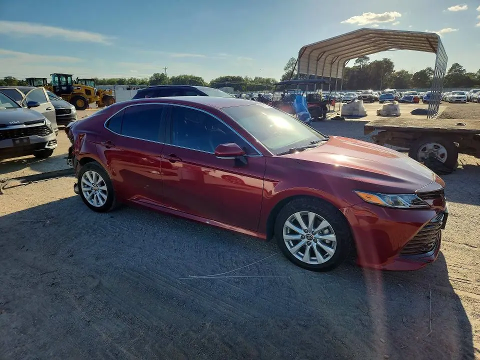2020 TOYOTA CAMRY LE  