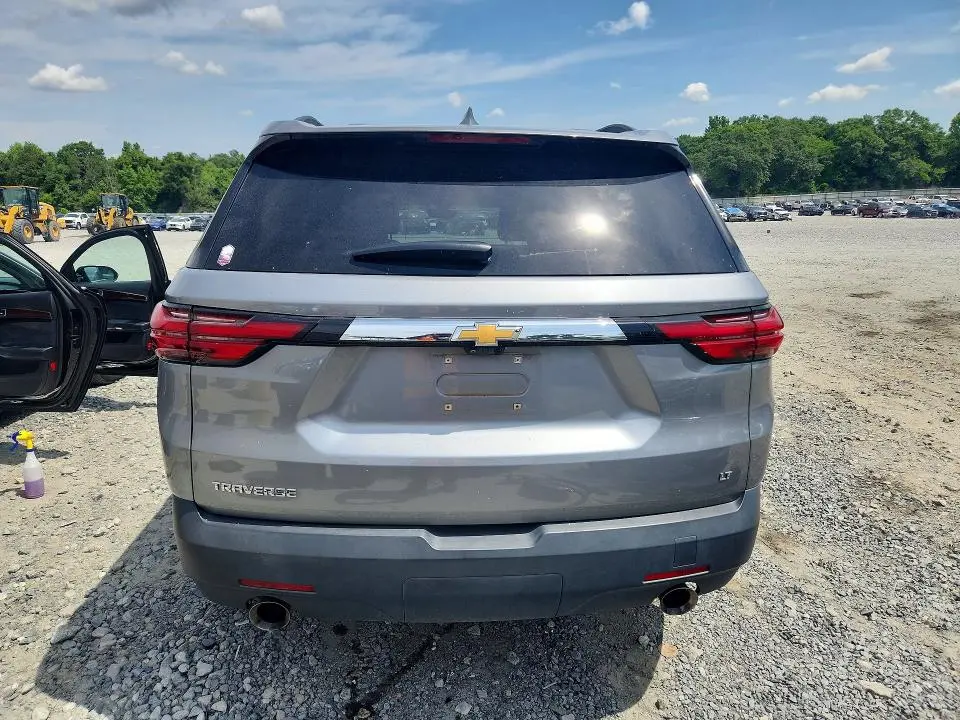 2023 CHEVROLET TRAVERSE LT  
