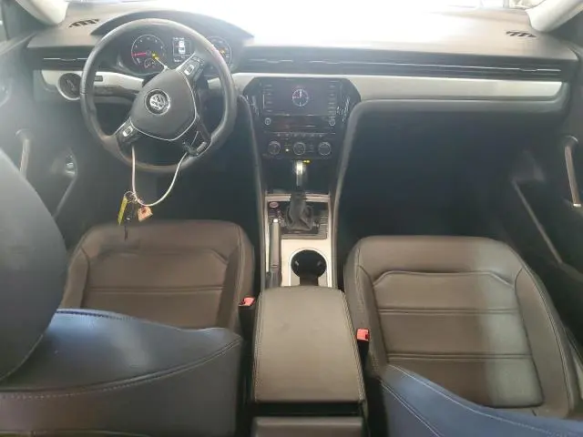 2022 VOLKSWAGEN PASSAT SE  