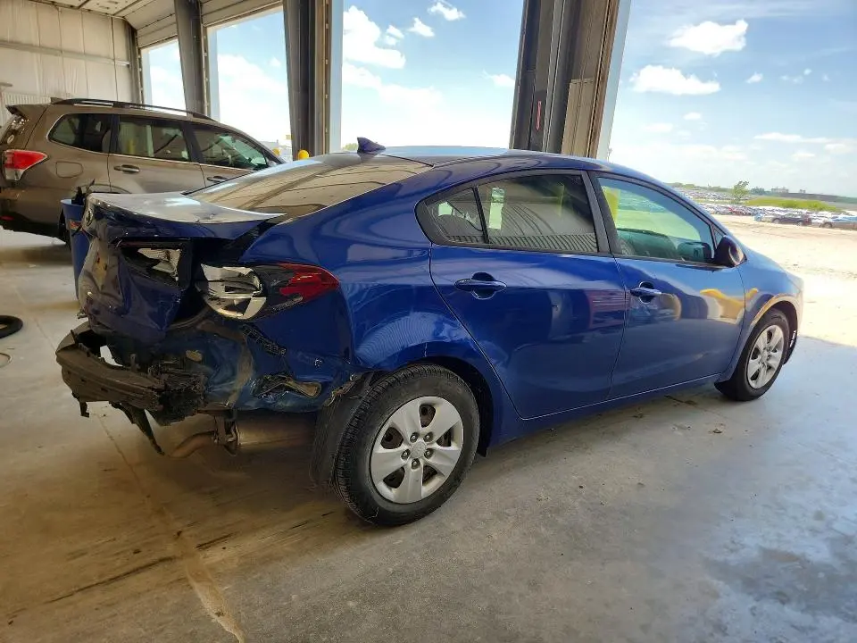 2017 KIA FORTE LX  