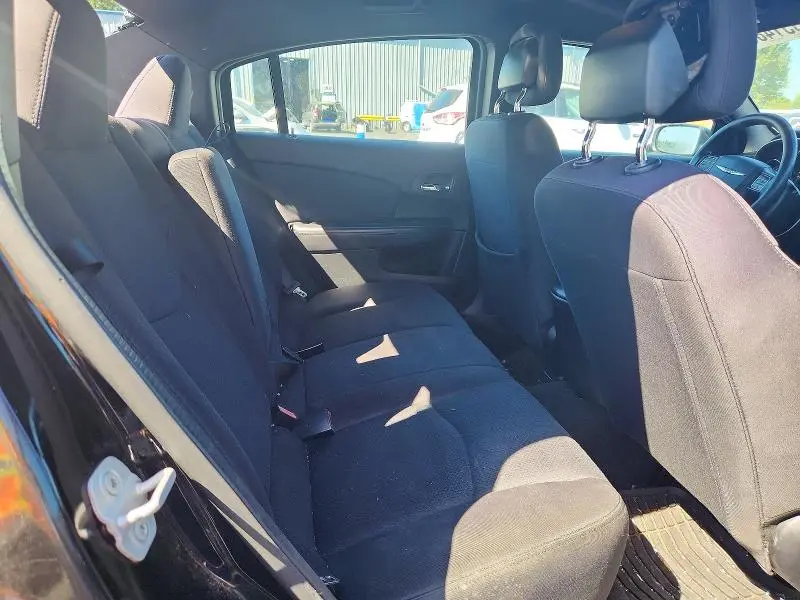 2013 CHRYSLER 200 LX  