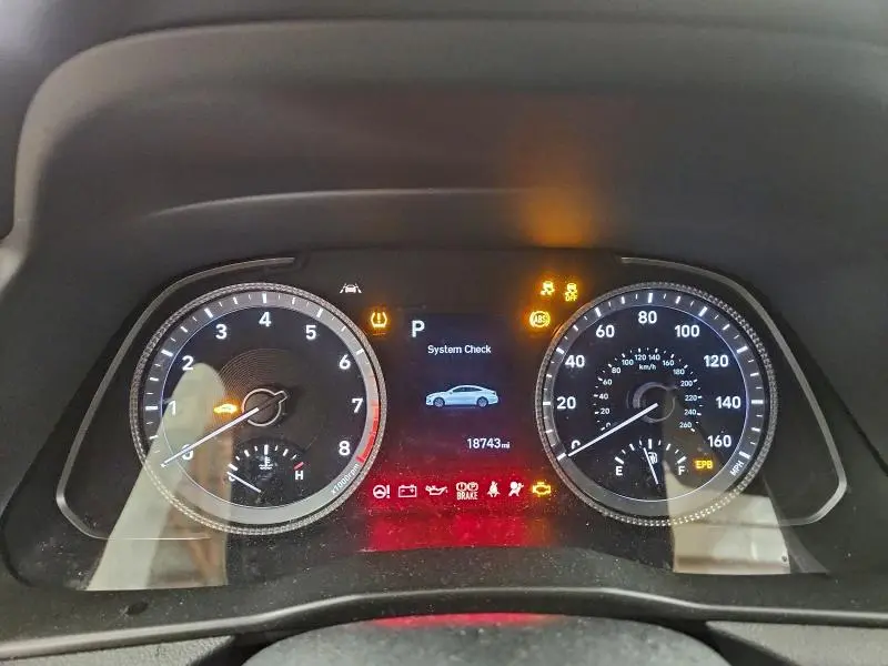 2022 HYUNDAI SONATA SE  