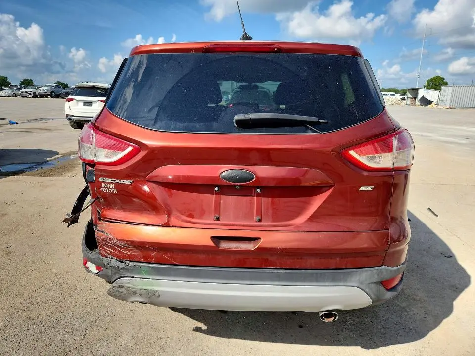 2015 FORD ESCAPE SE  