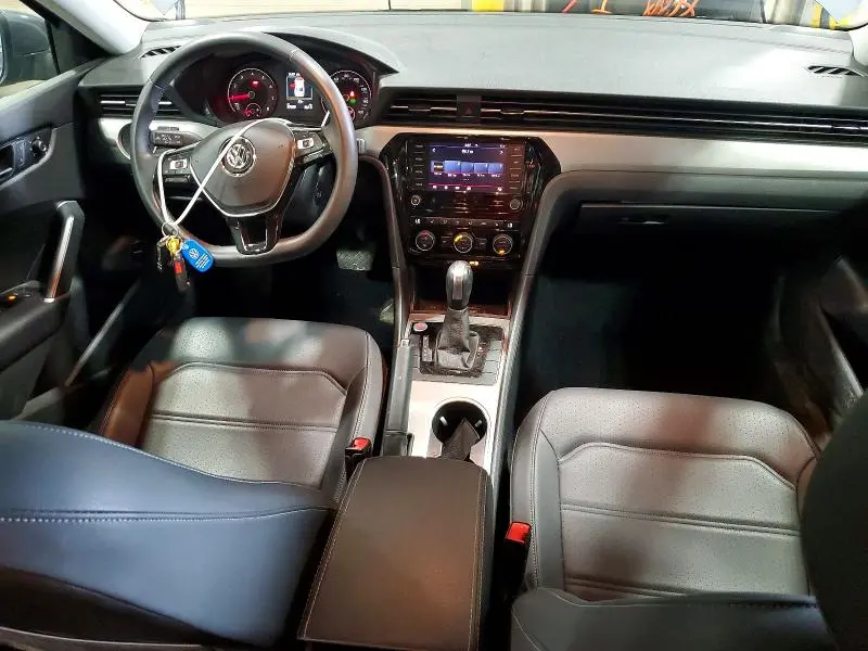 2022 VOLKSWAGEN PASSAT SE  