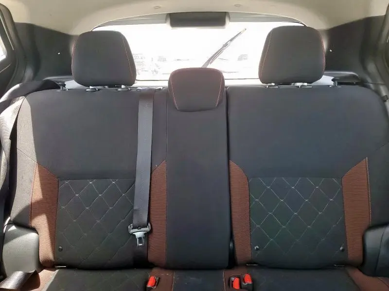 2019 NISSAN KICKS S  