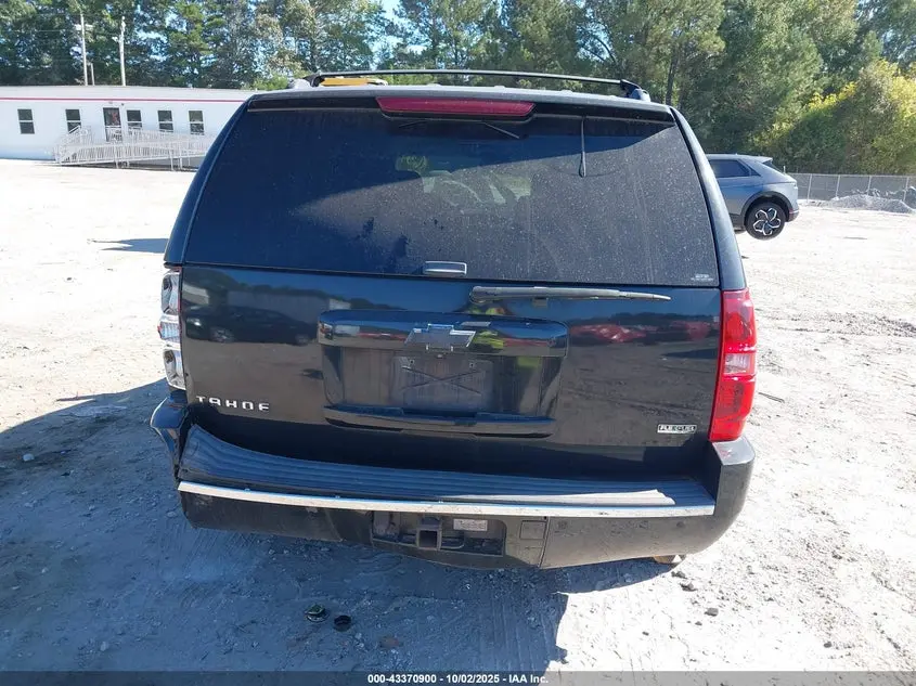 2010 CHEVROLET TAHOE LTZ