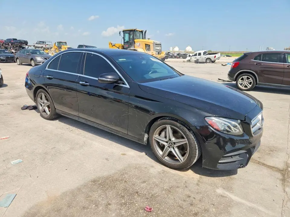 2018 MERCEDES-BENZ E 300  