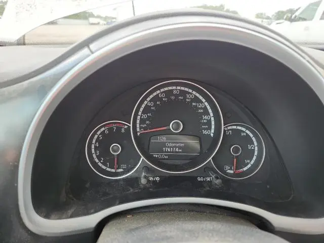 2013 VOLKSWAGEN BEETLE