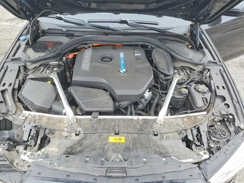 2018 BMW 530XE   