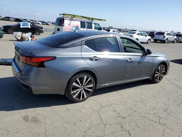 2019 NISSAN ALTIMA SR  
