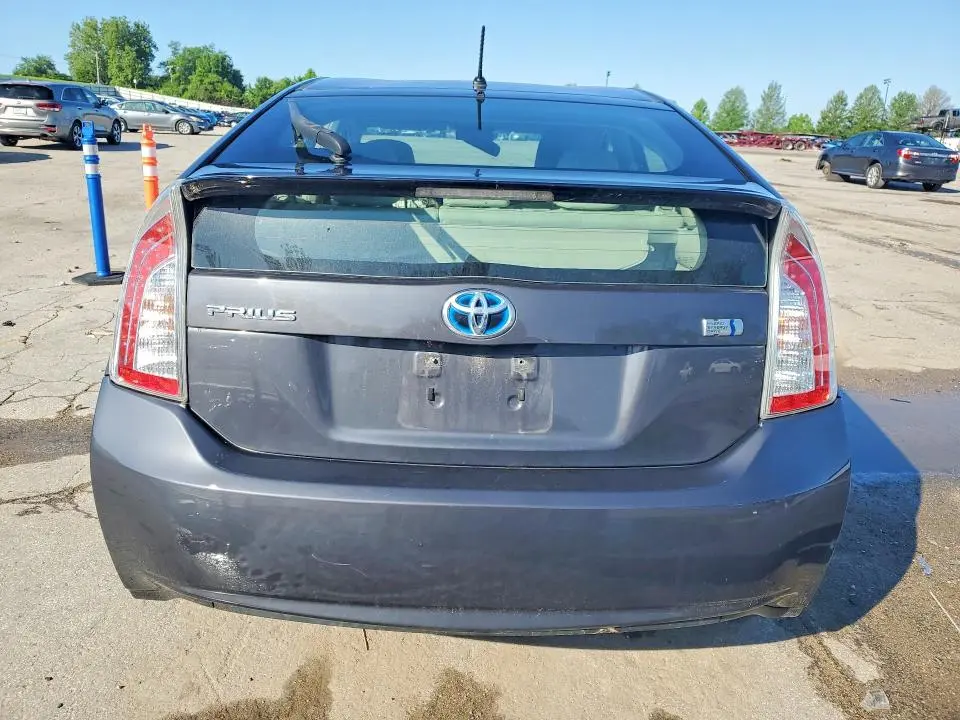2013 TOYOTA PRIUS TWO  