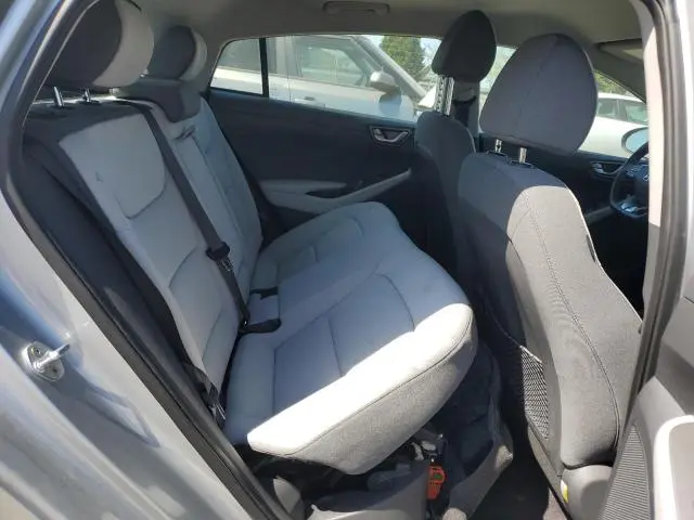 2022 HYUNDAI IONIQ SE  