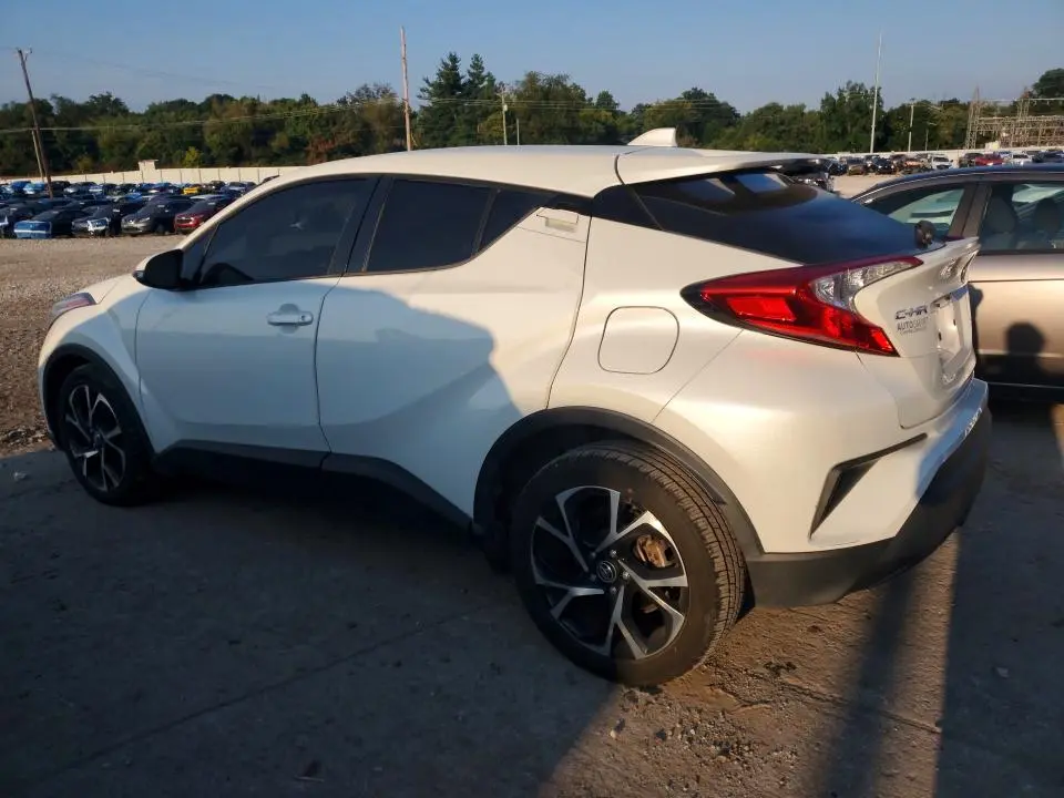 2020 TOYOTA C-HR XLE  