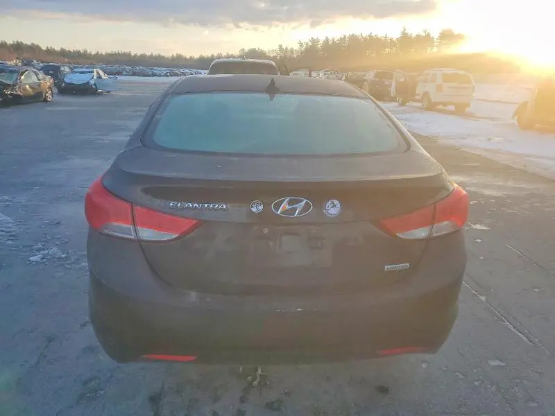 2012 HYUNDAI ELANTRA GLS  