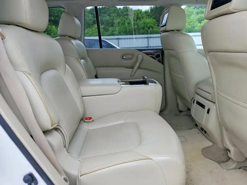 2015 INFINITI QX80 BASE  