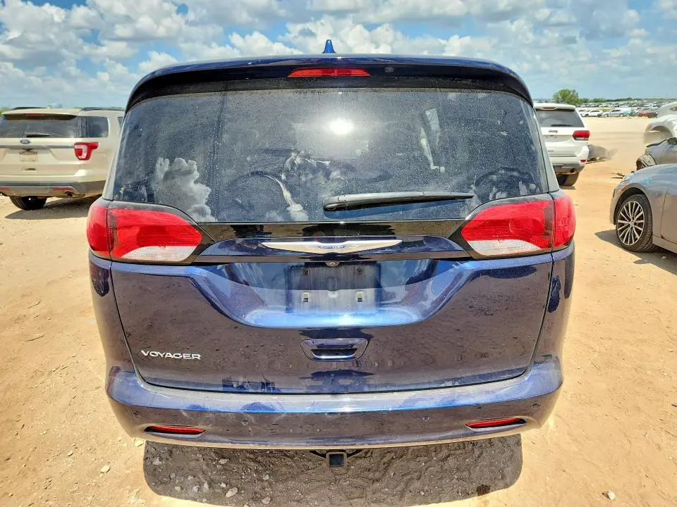 2020 CHRYSLER VOYAGER LX  