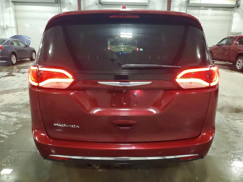 2017 CHRYSLER PACIFICA TOURING L PLUS  