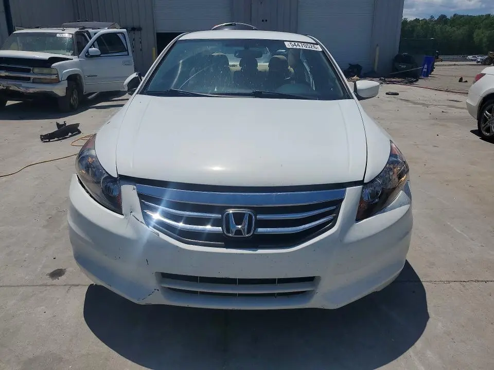 2011 HONDA ACCORD SE  