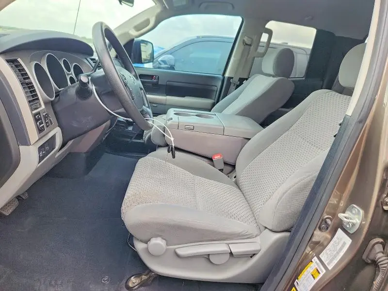 2013 TOYOTA TUNDRA DOUBLE CAB SR5  