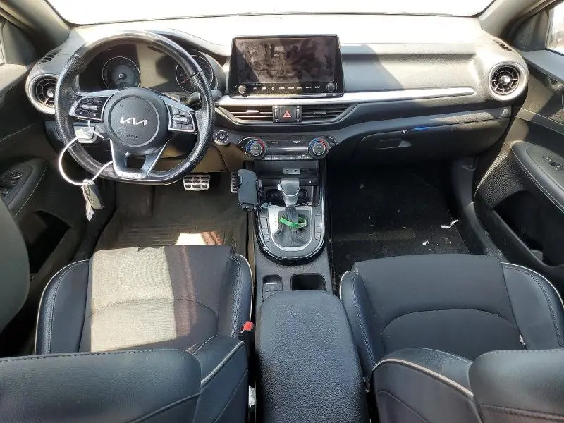 2023 KIA FORTE GT LINE  