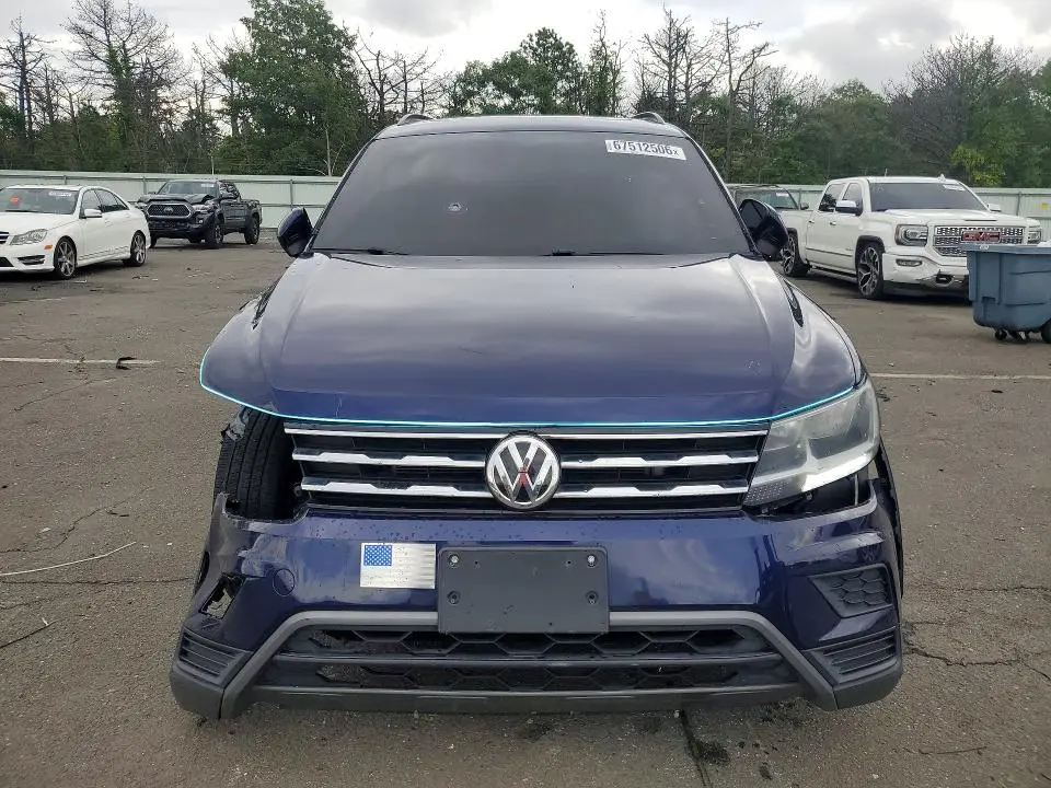 2021 VOLKSWAGEN TIGUAN SE  