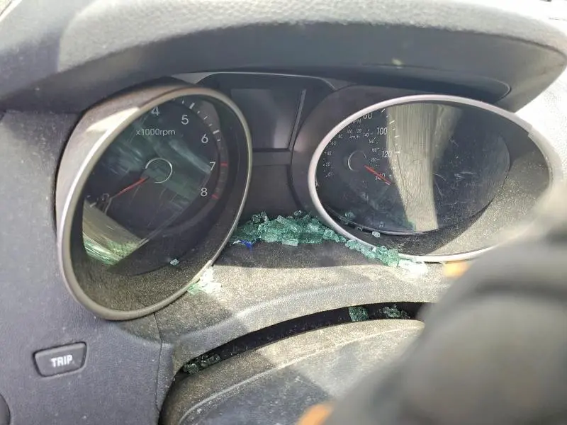 2012 HYUNDAI TUCSON GLS  