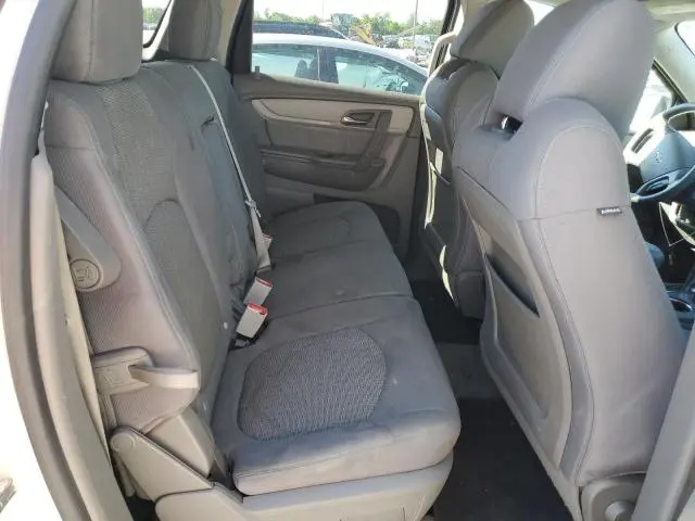 2014 CHEVROLET TRAVERSE LS  