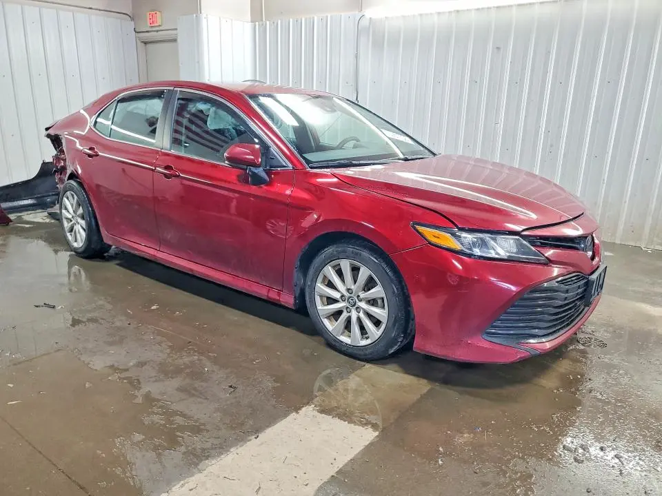 2019 TOYOTA CAMRY LE  