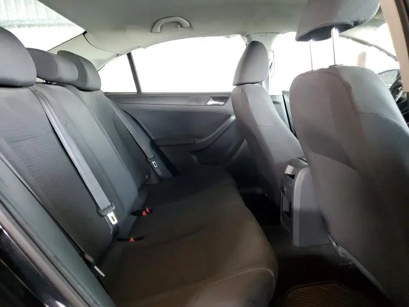 2015 VOLKSWAGEN JETTA BASE  